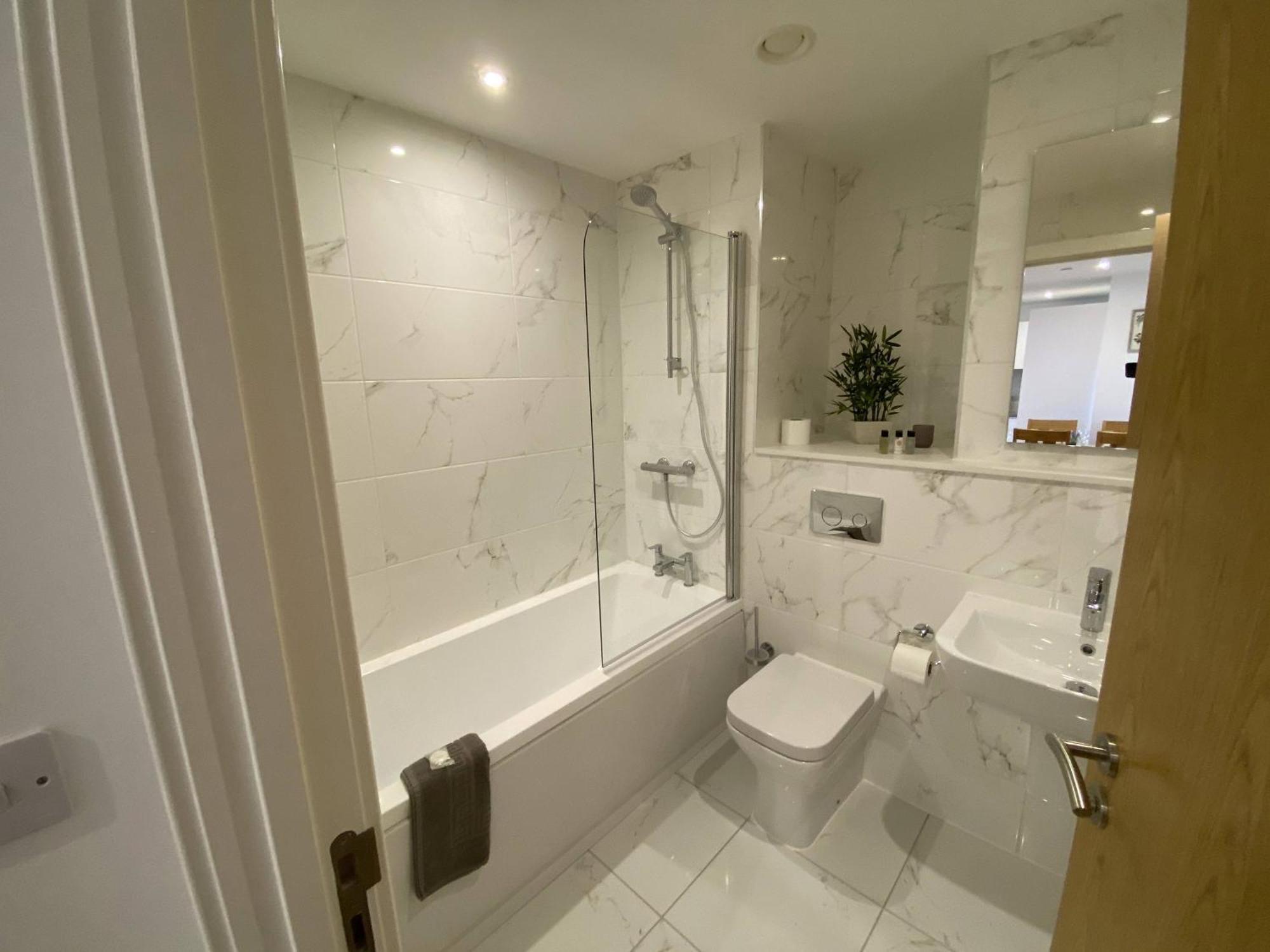 Arden Gate Apartments Birmingham Bilik gambar